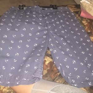 Men's patterned dockers